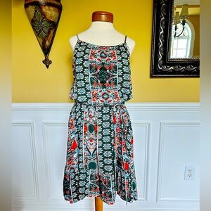 Summer dress with detached belt. Size L.